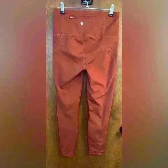 Women’s Yogalicious Lux Leggings - Picture 2 of 3